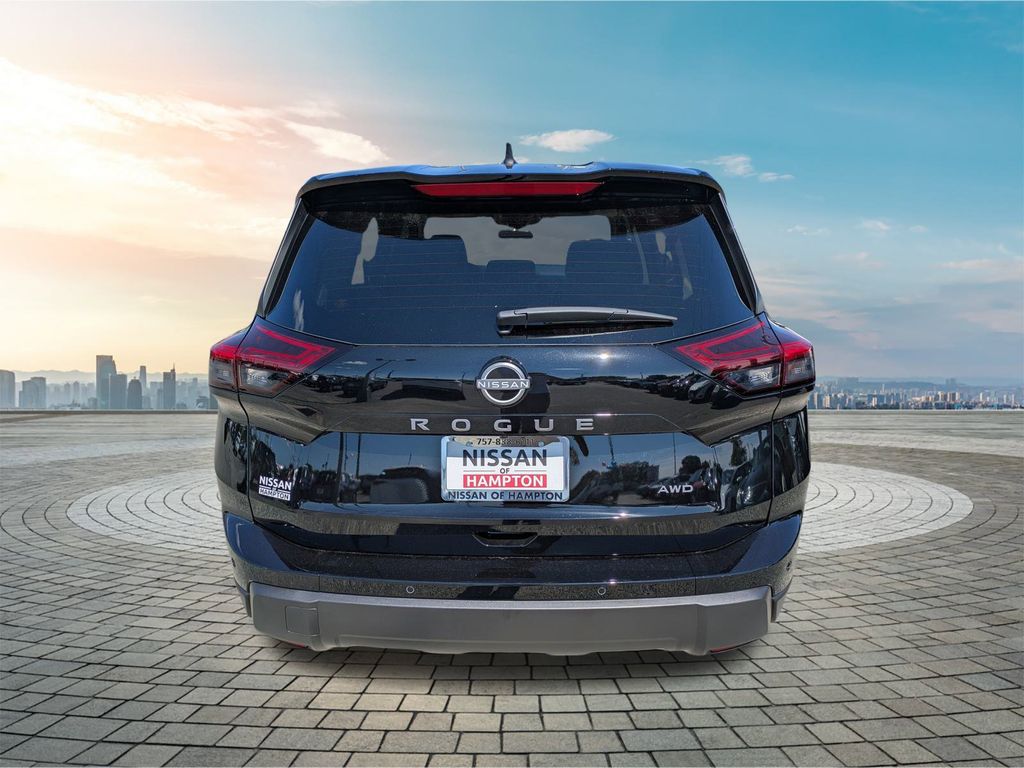 2026 Nissan Rogue S Image 7 of 27