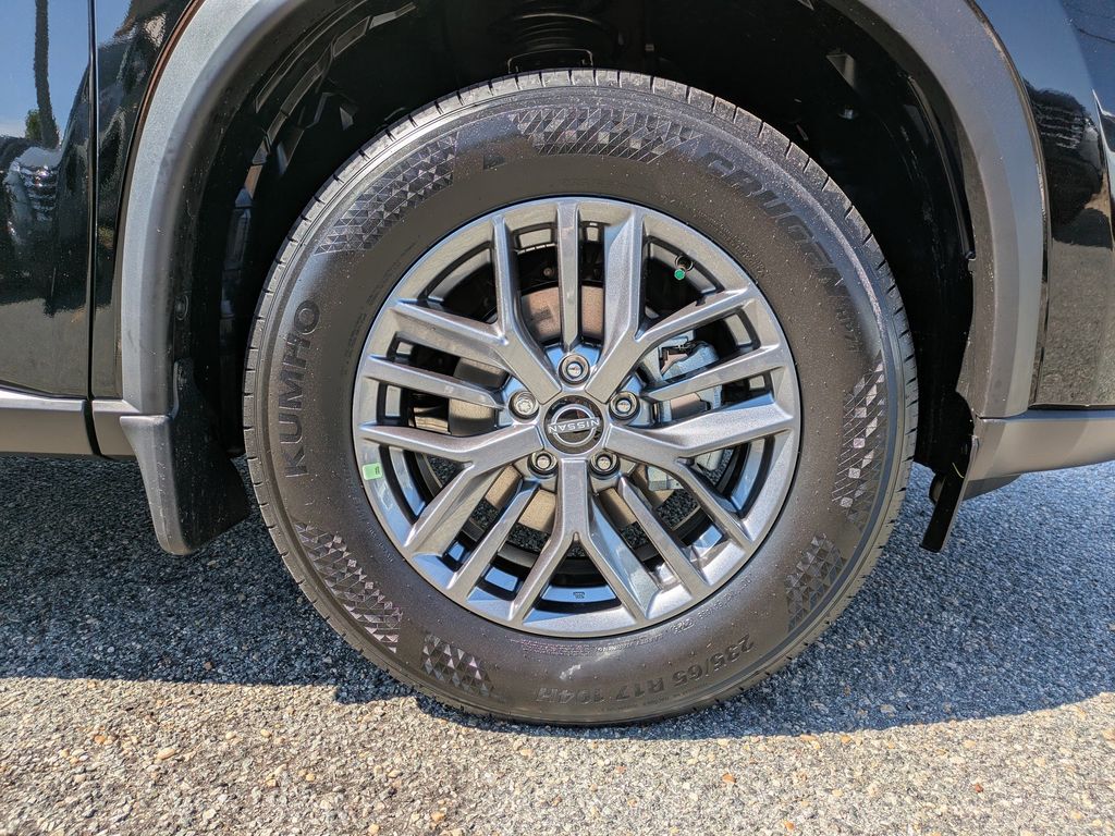 2026 Nissan Rogue S Image 10 of 27