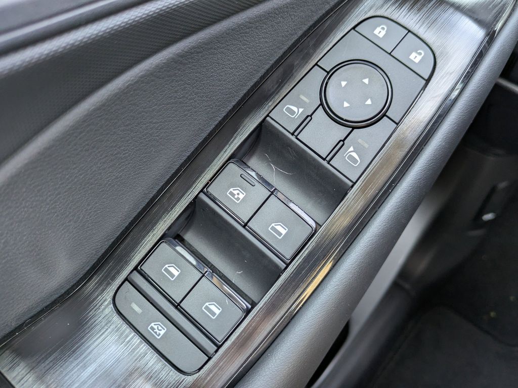 2026 Nissan Rogue S Image 26 of 27