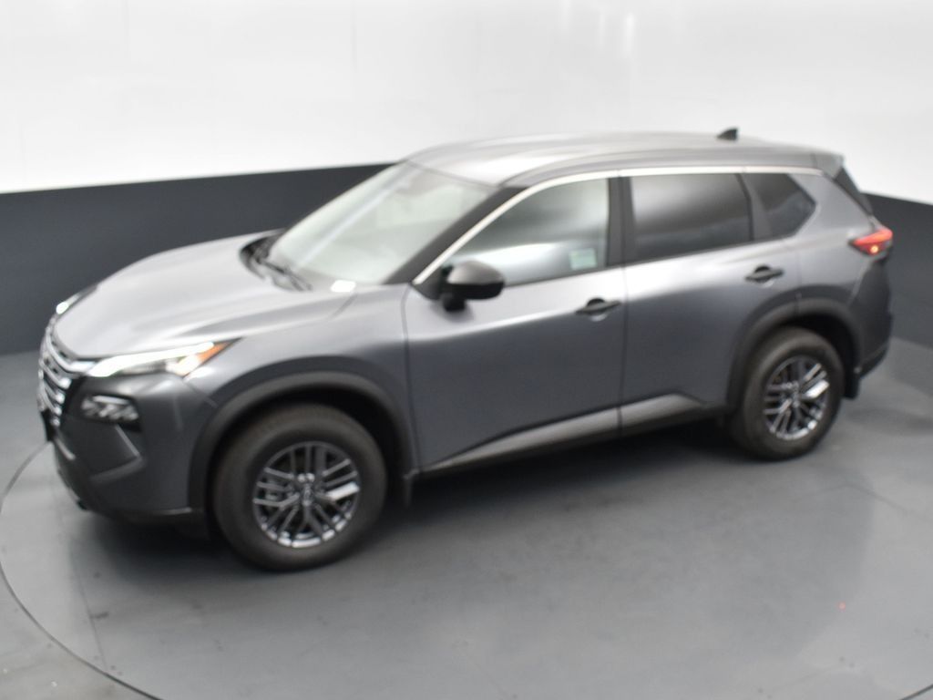 2026 Nissan Rogue S Image 2 of 50