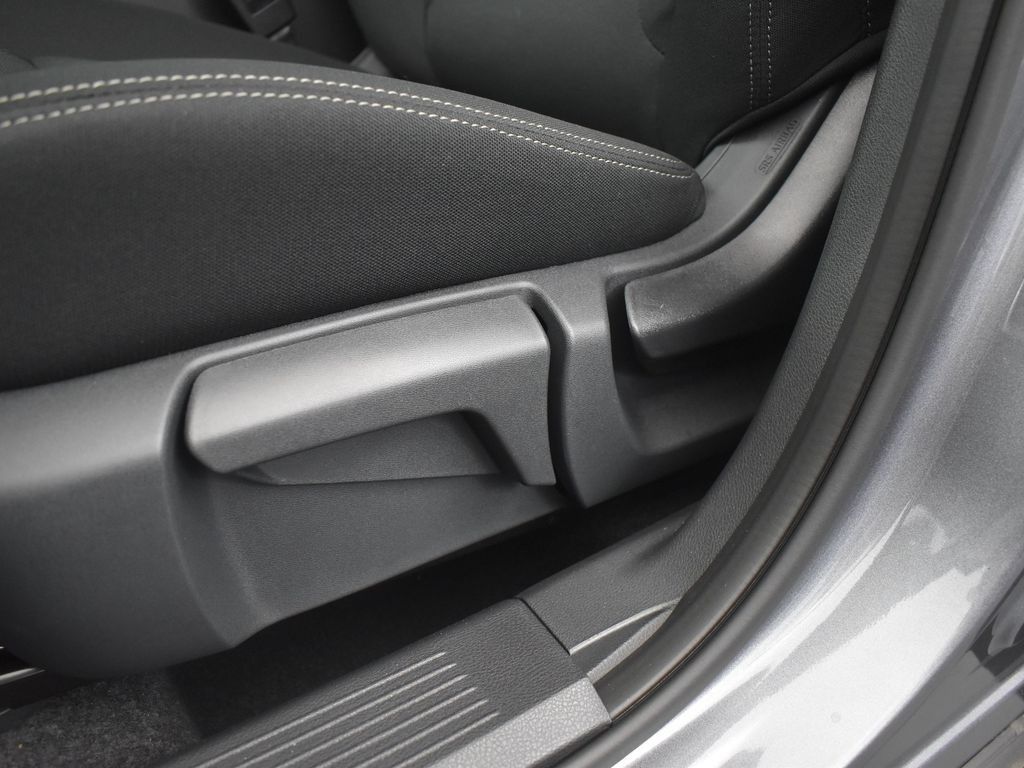 2026 Nissan Rogue S Image 46 of 50