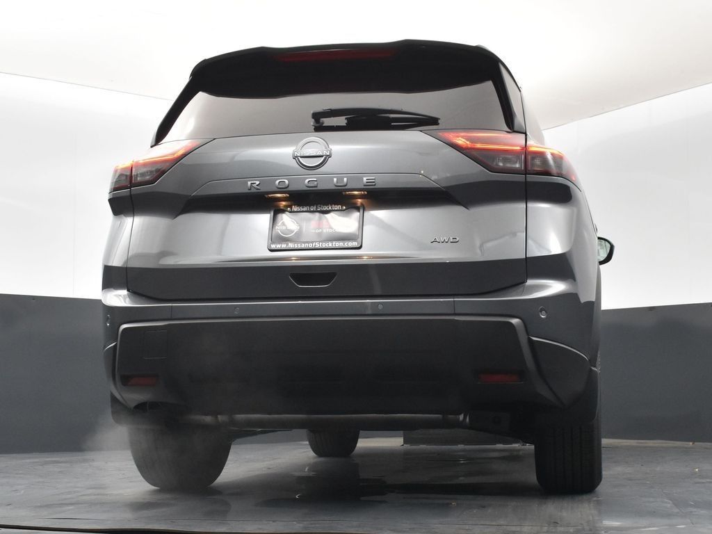 2026 Nissan Rogue S Image 15 of 50
