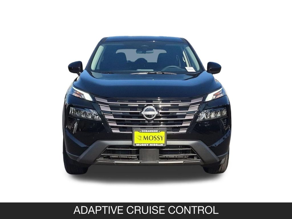 2026 Nissan Rogue SV Image 2 of 26
