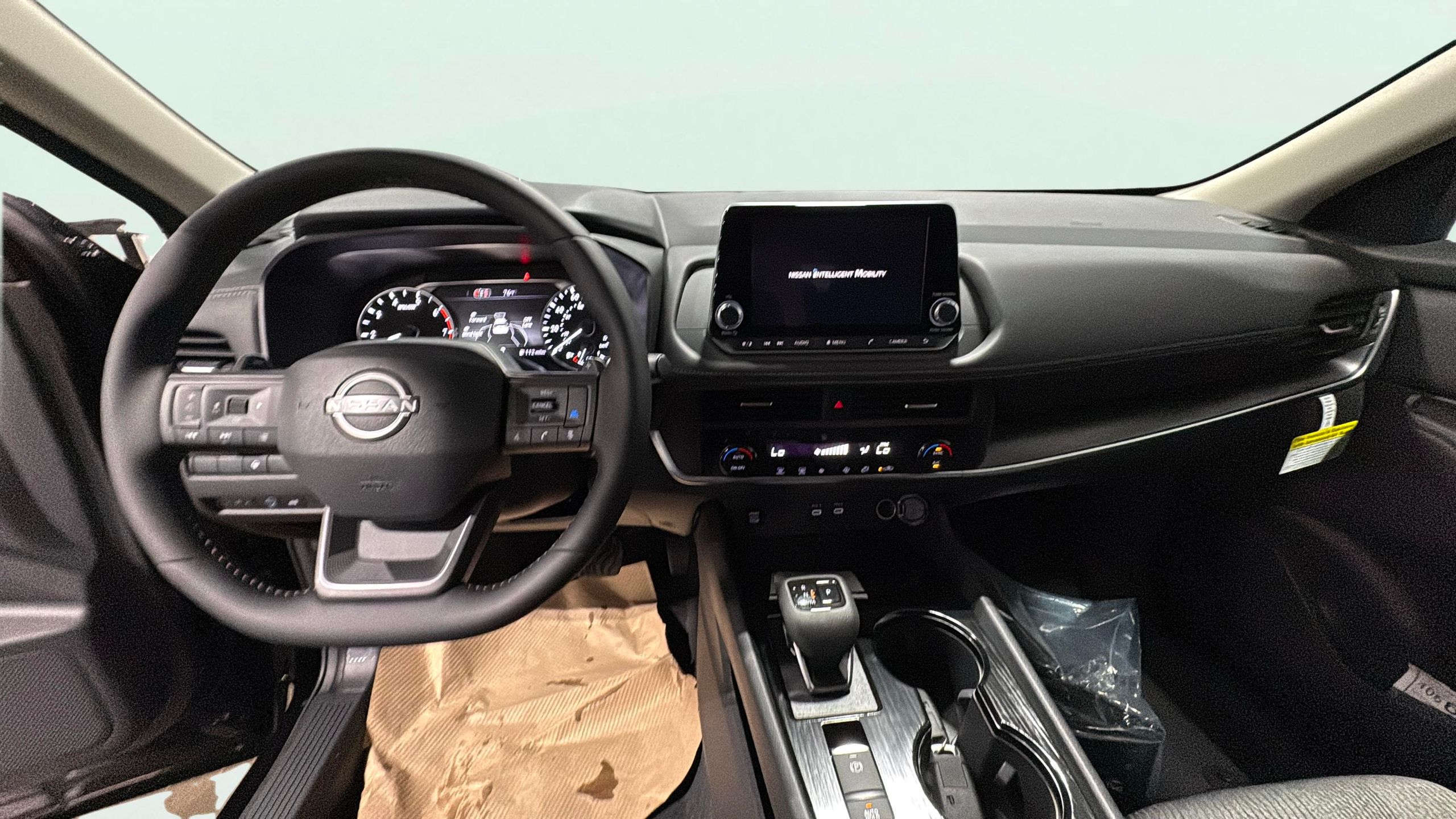 2026 Nissan Rogue SV Image 12 of 19