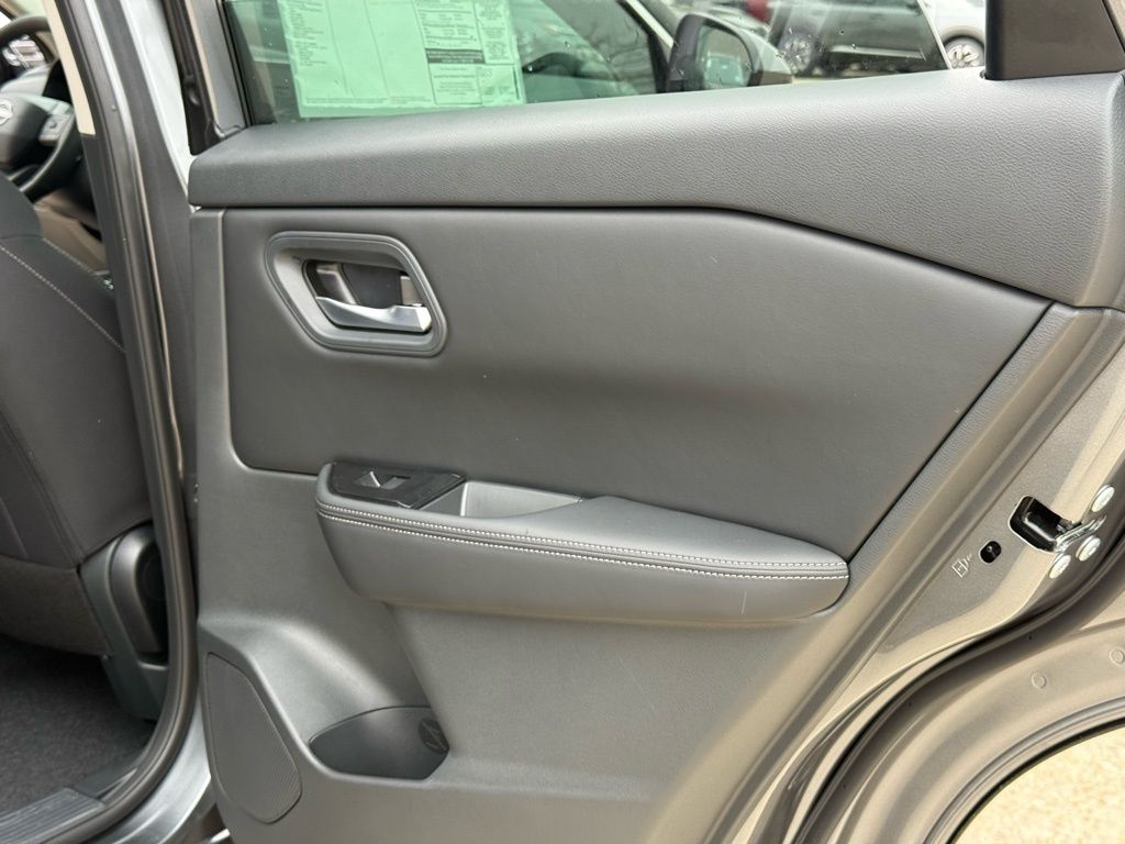 2026 Nissan Rogue SV Image 24 of 24