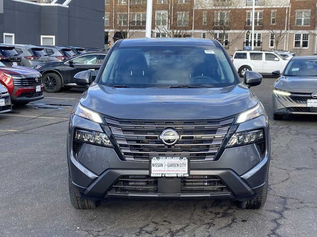 2026 Nissan Rogue SV Image 3 of 28