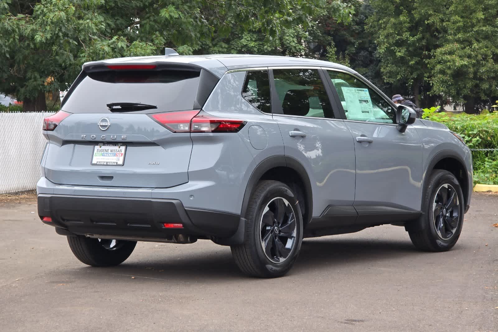 2026 Nissan Rogue SV Image 5 of 27