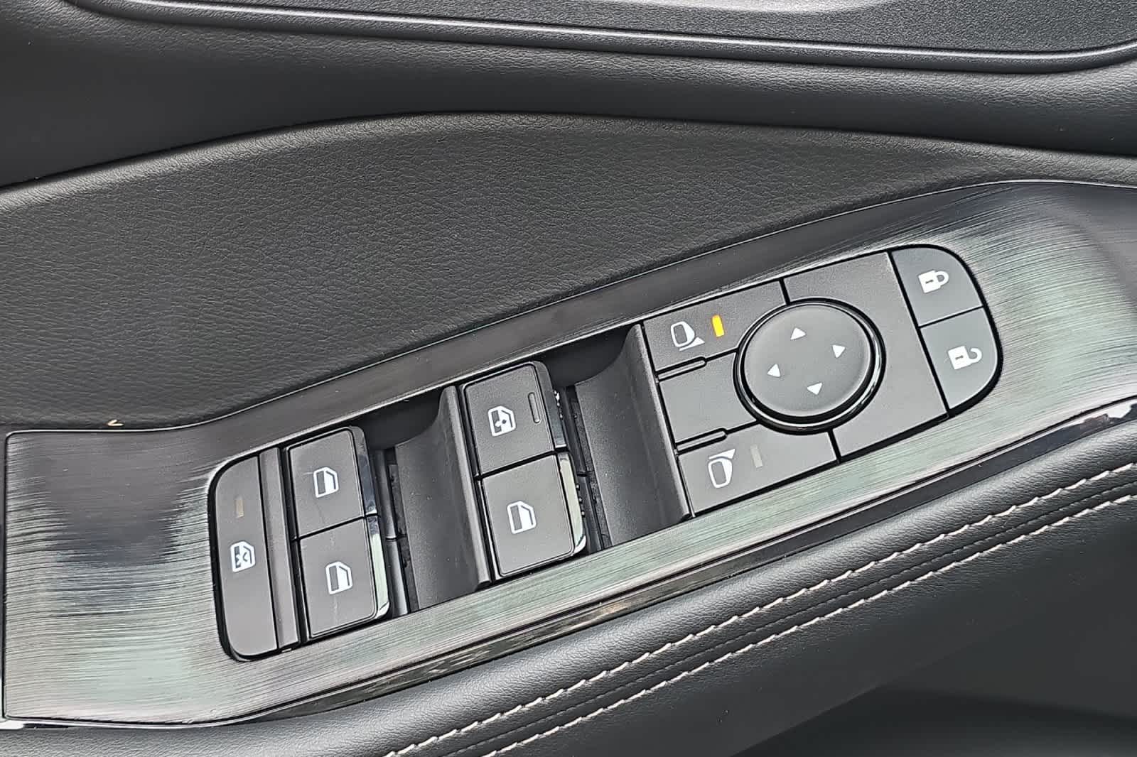 2026 Nissan Rogue SV Image 26 of 27