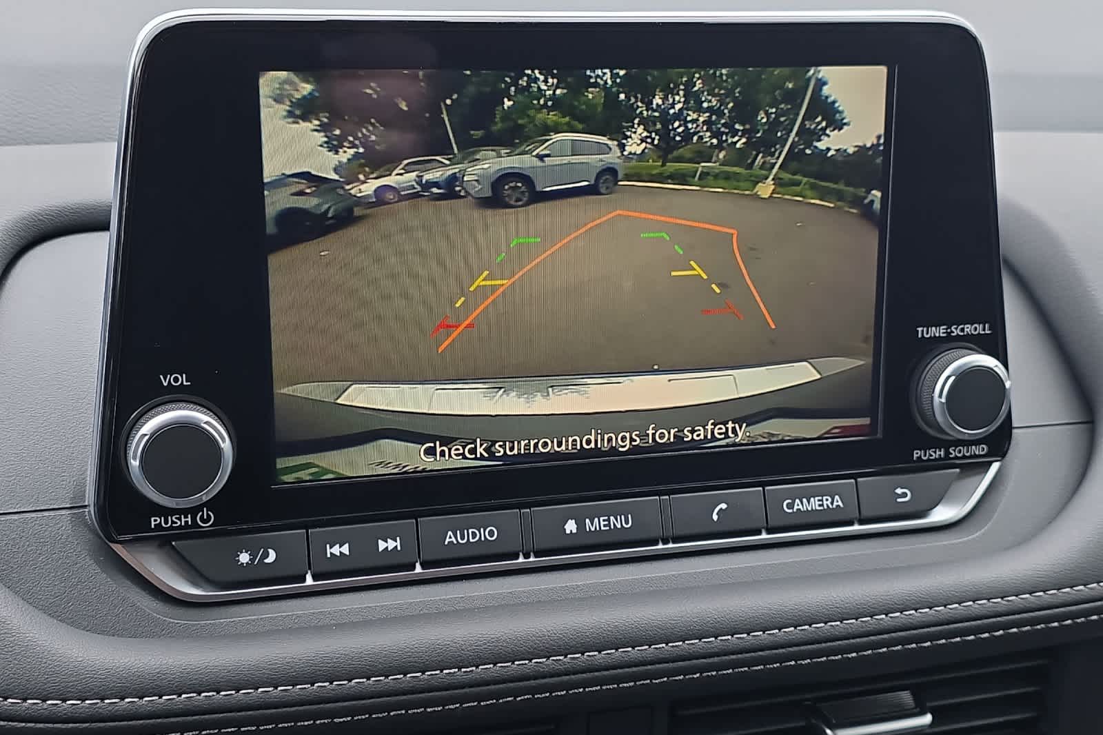 2026 Nissan Rogue SV Image 19 of 27