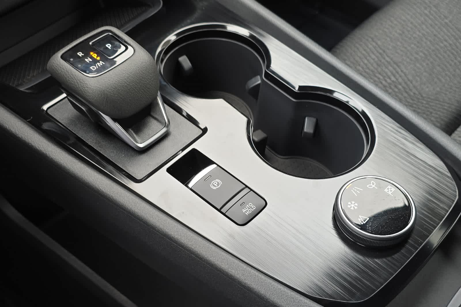 2026 Nissan Rogue SV Image 22 of 27