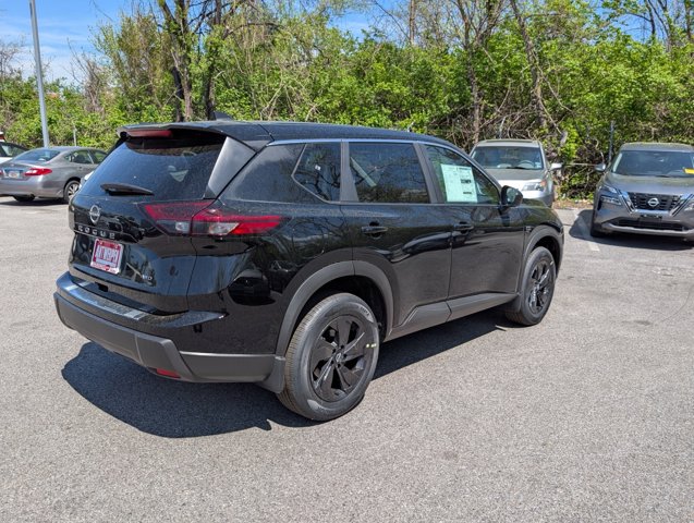 2026 Nissan Rogue SV Image 3 of 26