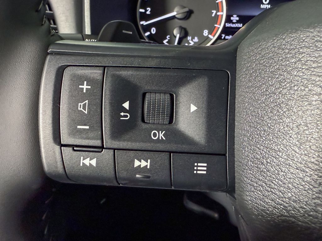 2026 Nissan Rogue SV Image 22 of 32