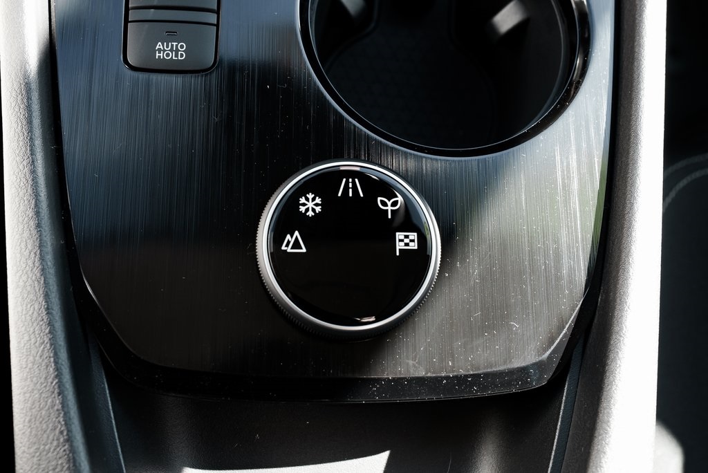 2026 Nissan Rogue SV Image 26 of 29