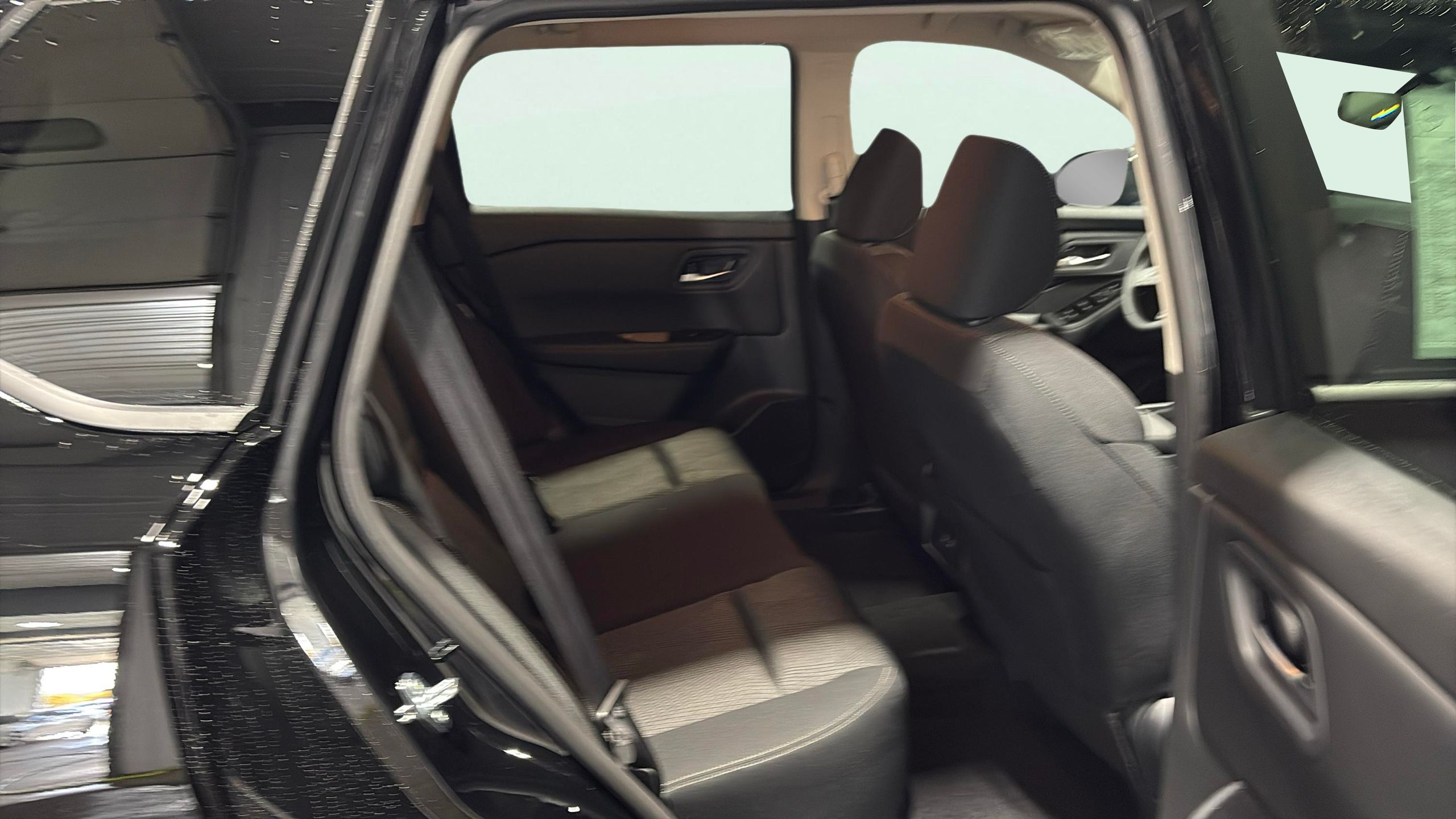 2026 Nissan Rogue SV Image 7 of 19