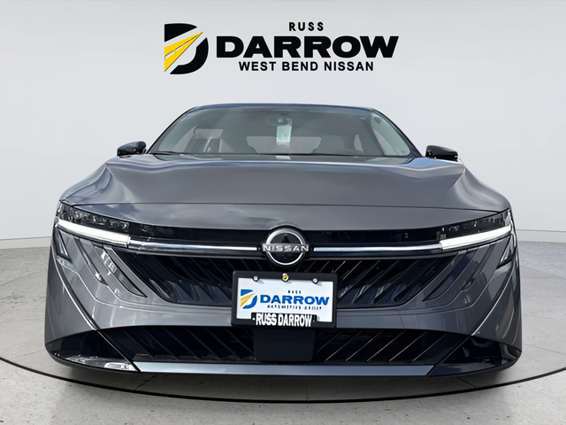2026 Nissan Sentra SL Image 2 of 23