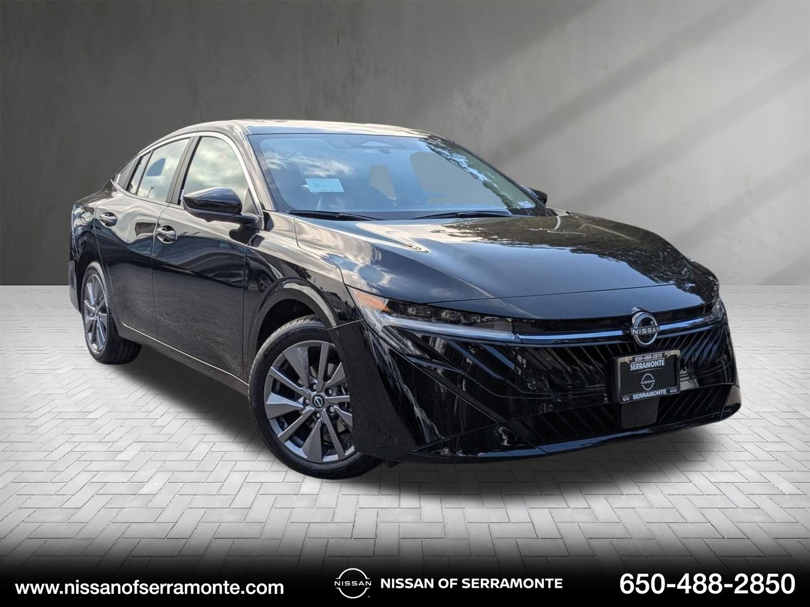 2026 Nissan Sentra SL Image 3 of 27