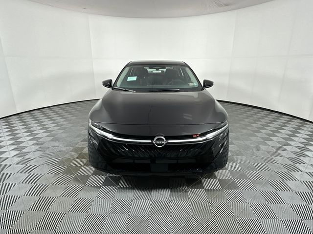 2026 Nissan Sentra SR Image 3 of 28