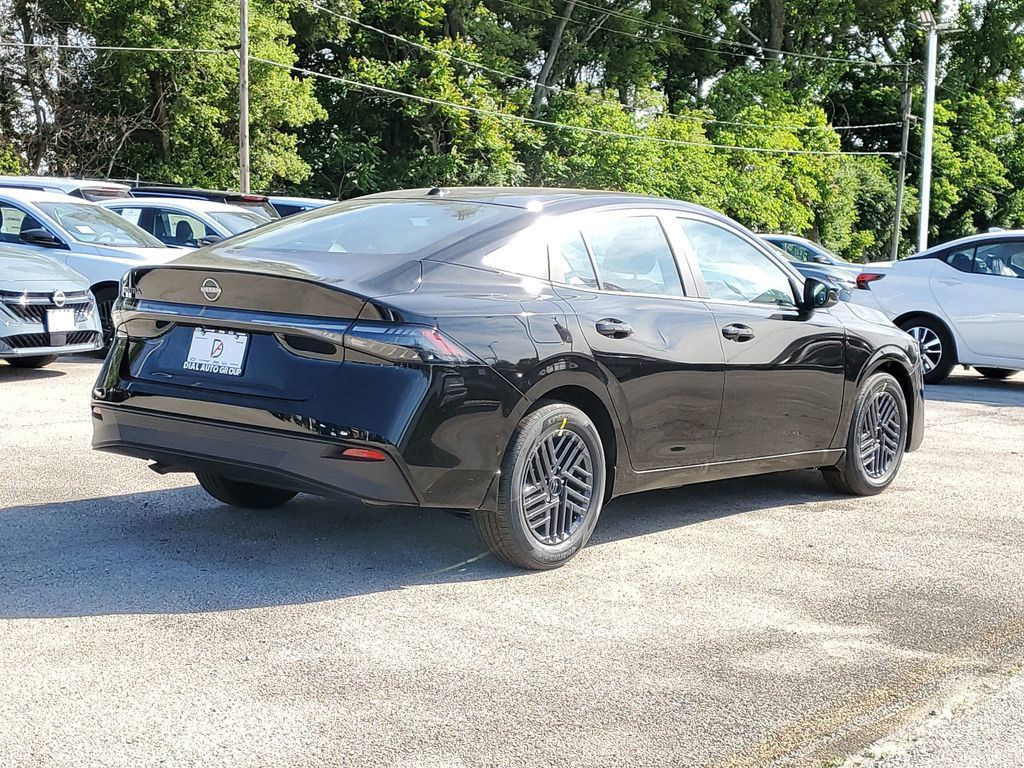 2026 Nissan Sentra SV Image 3 of 32