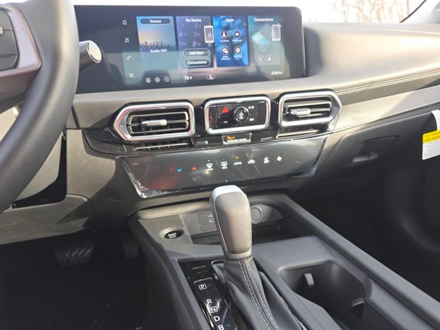 2026 Nissan Sentra SV Image 25 of 27