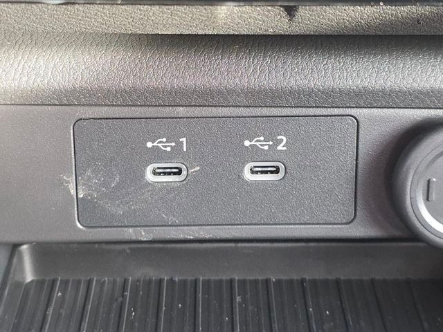 2026 Nissan Sentra SV Image 9 of 27