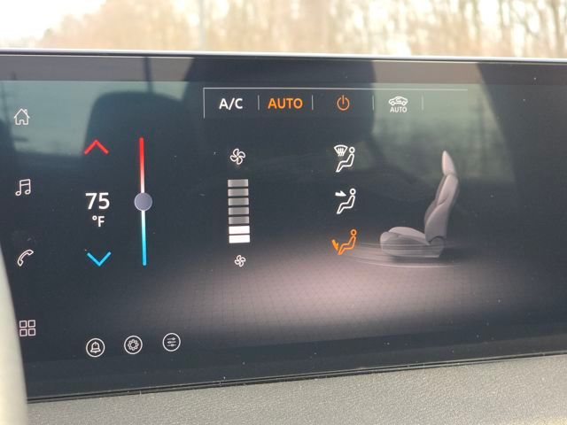 2026 Nissan Sentra SV Image 24 of 27