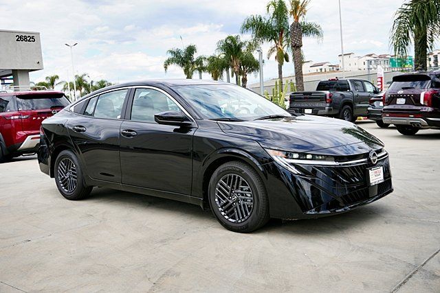 2026 Nissan Sentra SV Image 3 of 46