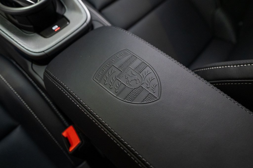 2026 Porsche 911 Carrera Image 29 of 40