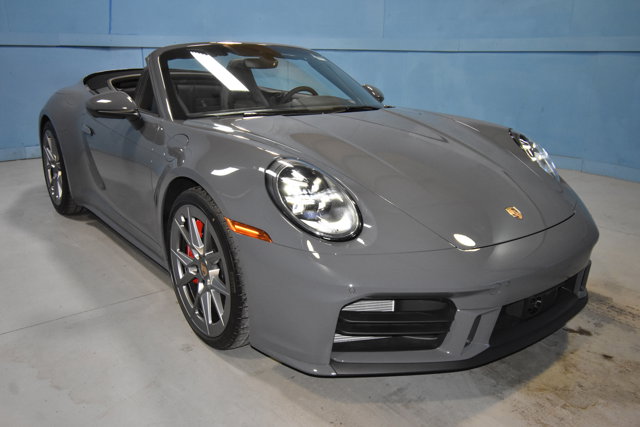 2026 Porsche 911 Carrera S Image 2 of 29