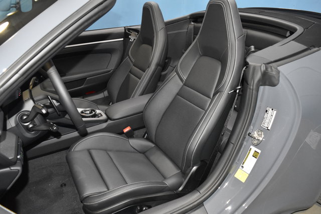 2026 Porsche 911 Carrera S Image 8 of 29