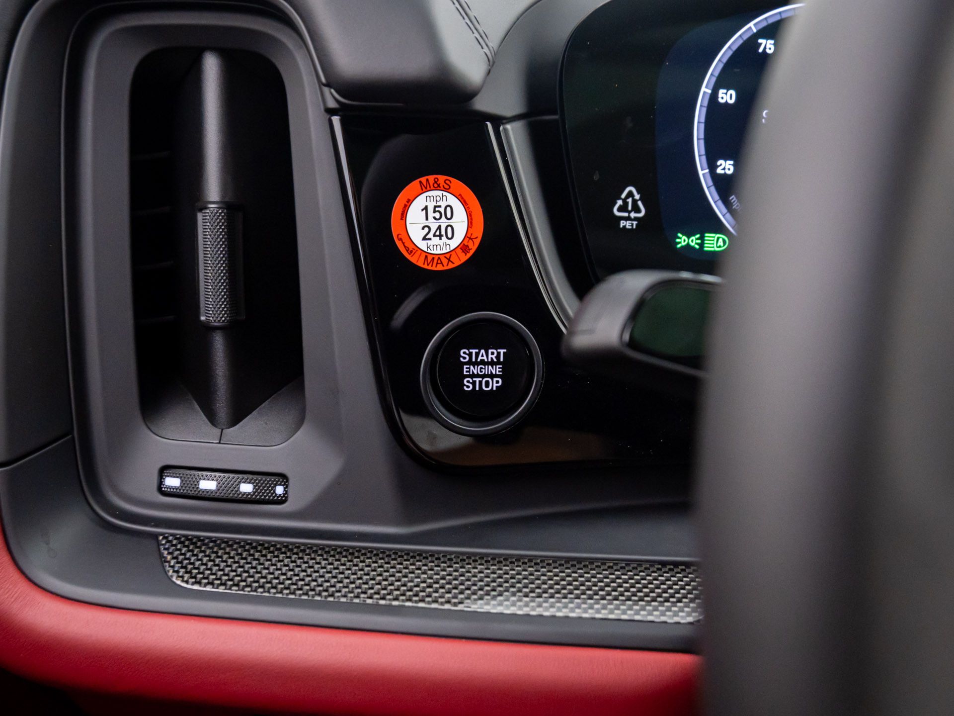 2026 Porsche Cayenne GTS Image 30 of 37