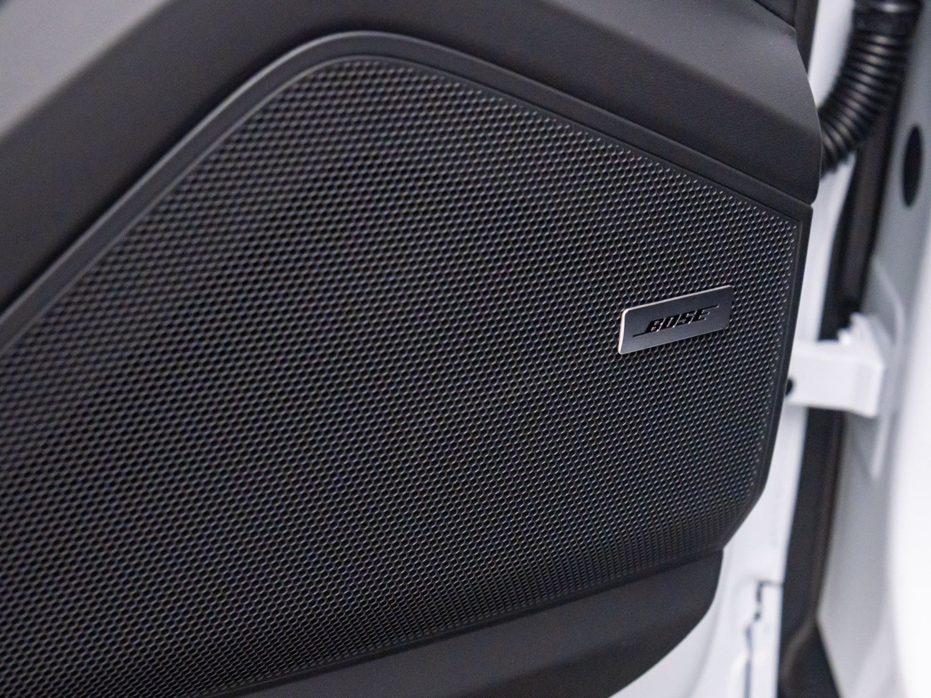 2026 Porsche Cayenne GTS Image 31 of 37