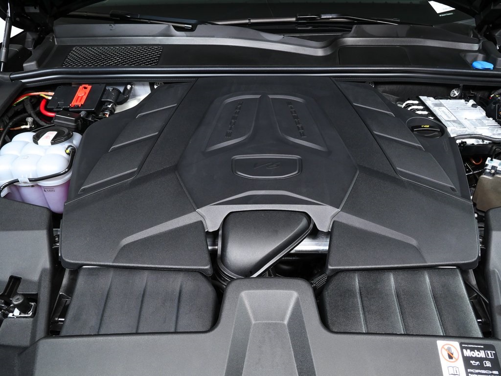 2026 Porsche Cayenne Base Image 11 of 40