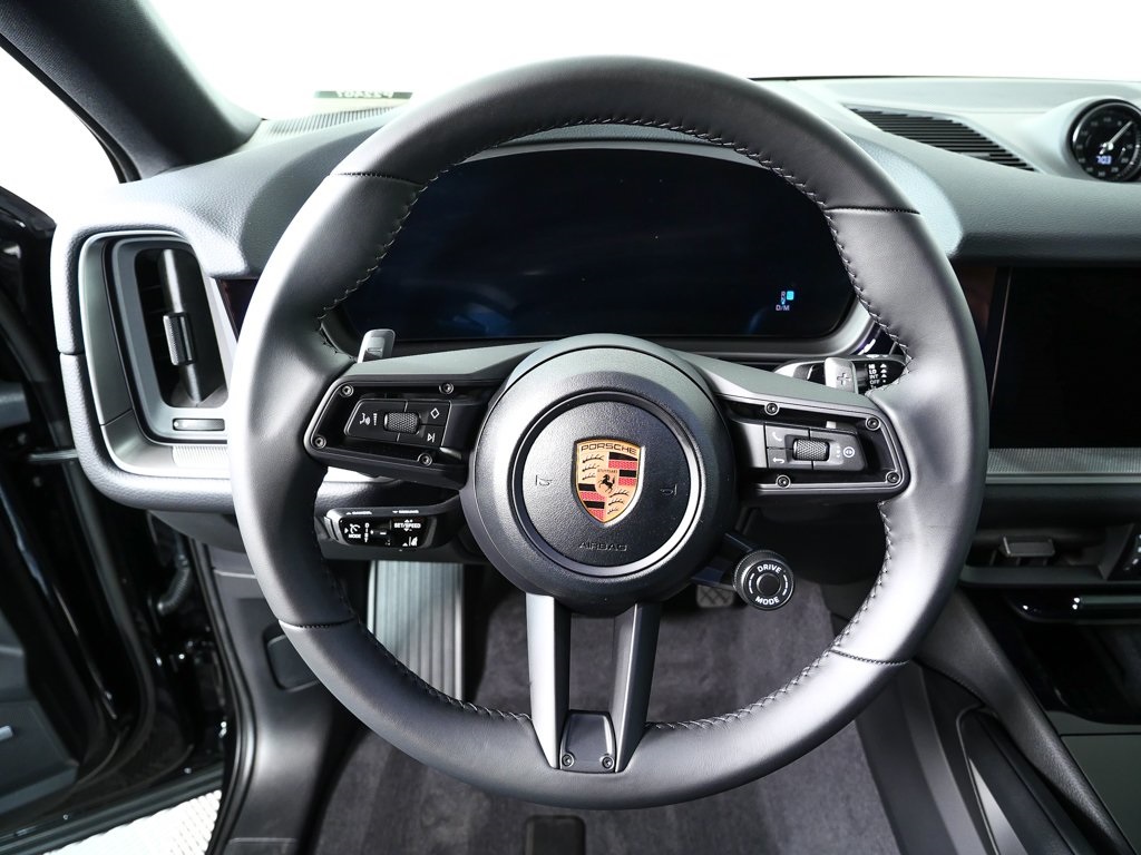 2026 Porsche Cayenne Base Image 23 of 40