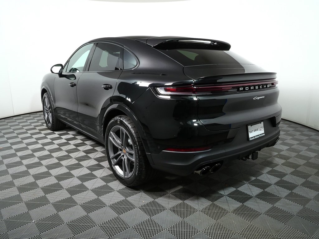 2026 Porsche Cayenne Base Image 10 of 40