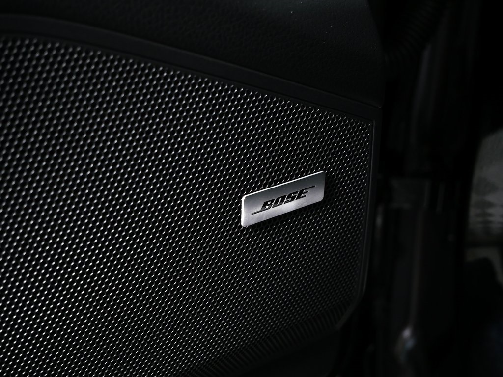 2026 Porsche Cayenne Base Image 35 of 40