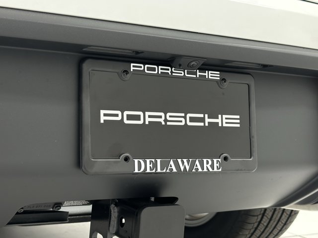 2026 Porsche Macan Base Image 31 of 61