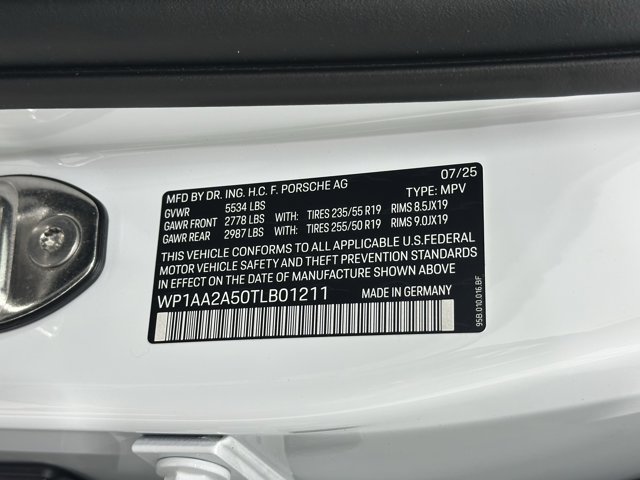 2026 Porsche Macan Base Image 46 of 61