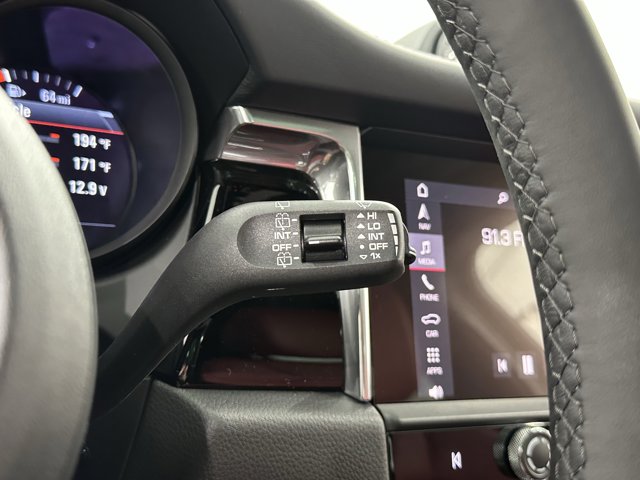 2026 Porsche Macan Base Image 42 of 61