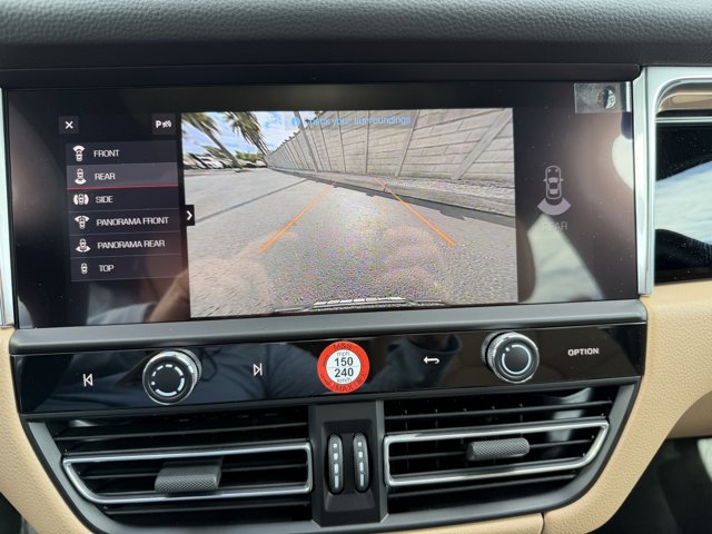 2026 Porsche Macan Base Image 20 of 39