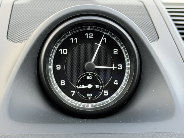 2026 Porsche Macan Base Image 19 of 39