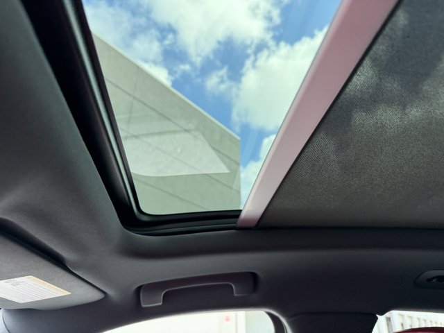 2026 Porsche Macan Base Image 28 of 38