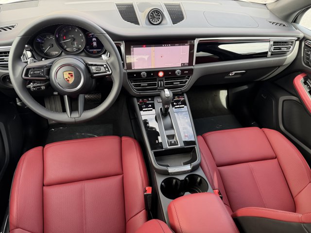 2026 Porsche Macan Base Image 12 of 39