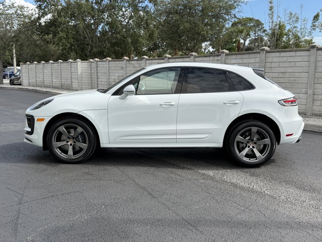 2026 Porsche Macan Base Image 7 of 39