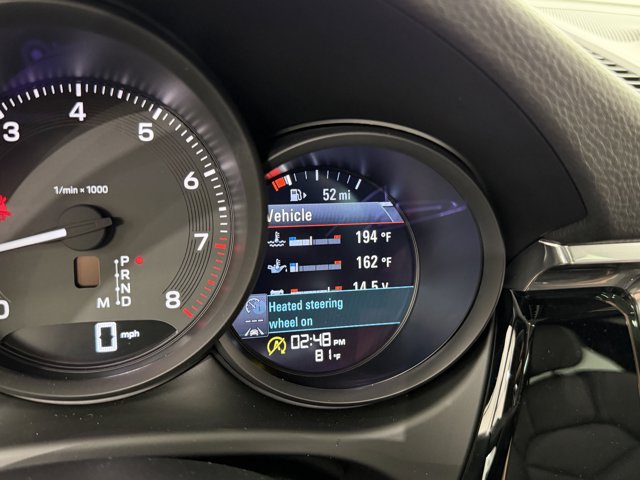 2026 Porsche Macan Base Image 29 of 62