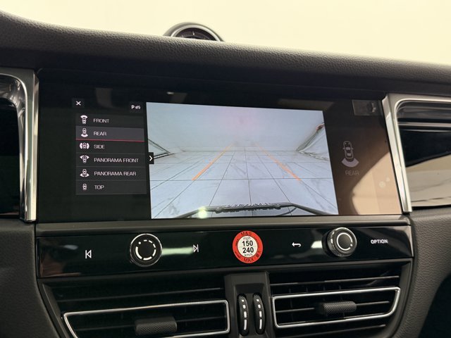 2026 Porsche Macan Base Image 30 of 62