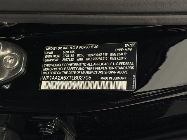 2026 Porsche Macan Base Image 44 of 58