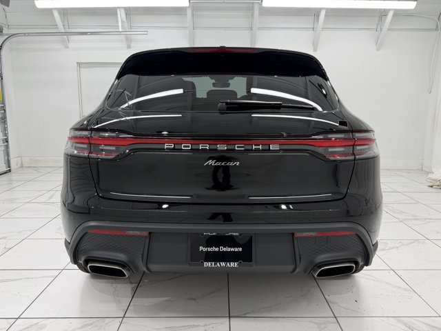 2026 Porsche Macan Base Image 8 of 58
