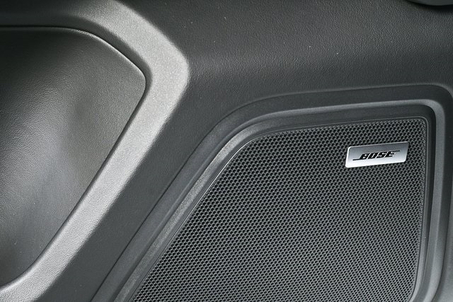 2026 Porsche Macan GTS Image 35 of 40