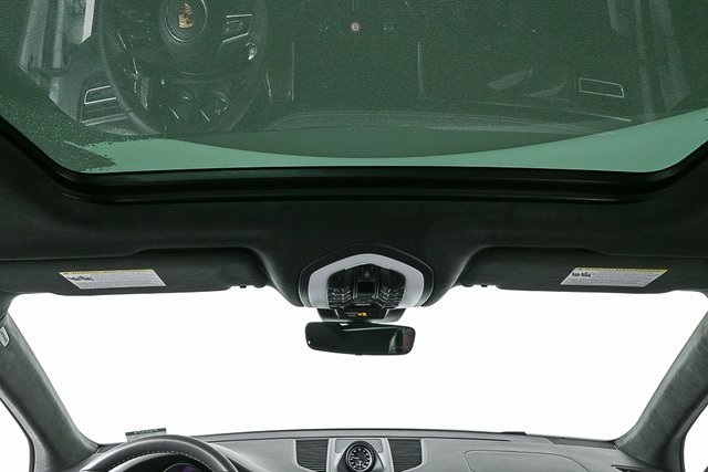 2026 Porsche Macan GTS Image 21 of 40