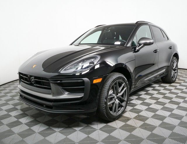 2026 Porsche Macan T Image 1 of 41